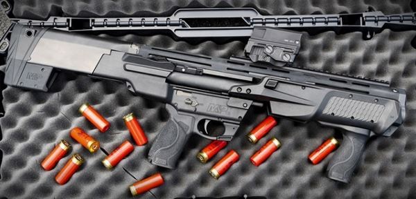 Smith & Wesson выпустила компактное помповое ружье M&P12 Pump Action Shotgun
